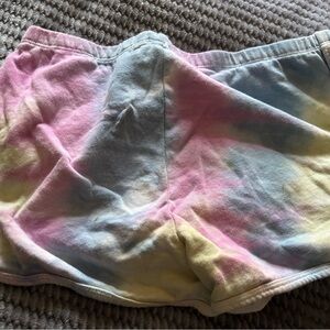 Vans sweat shorts
Size medium fit like small